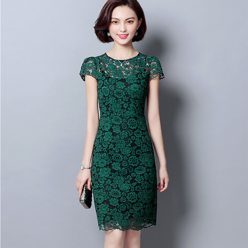 Romantic Sisters Lace Dress 2026 Spring/Summer New French Retro Style Slim Fit Hollow Out Round Neck Straight Dress
