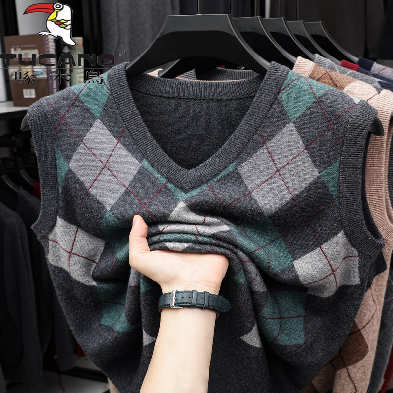 Woodpecker Brand Autumn and Winter Wool Sweater Vest for Men, Knitted Vest, V-Neck, Middle-Aged, Sleeveless Sweater, Loose-Fitting Vest