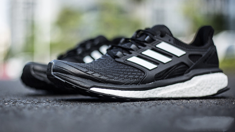 阿迪ADIDAS ENERGY跑鞋