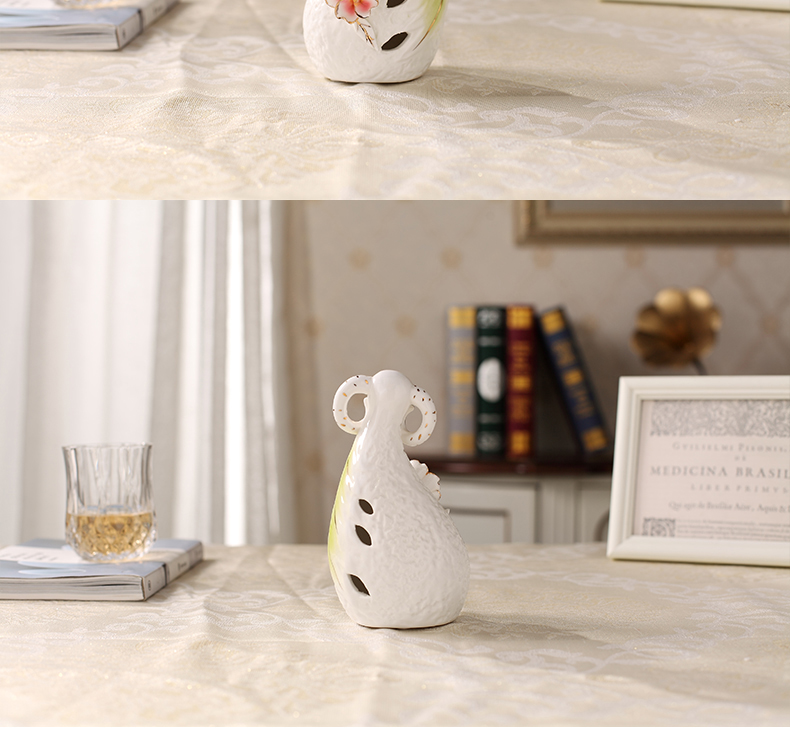 Lucky rabbit "and the sheep ceramic furnishing articles three wine accessories creative home TV ark, Nordic light of key-2 luxury