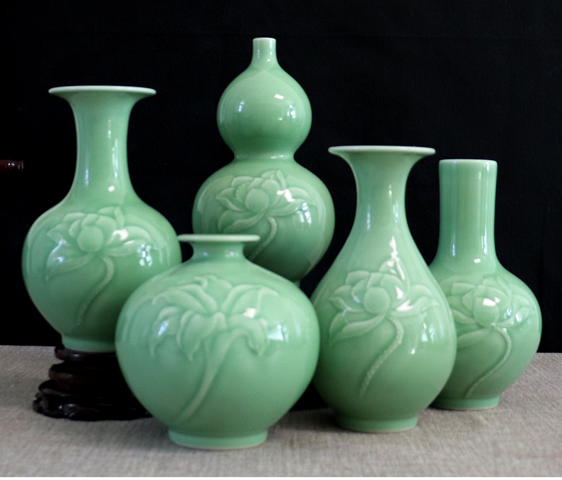 Furnishing articles relief handicrafts gourd vase of jingdezhen ceramics dry flower arranging hankage green glaze little sitting room adornment