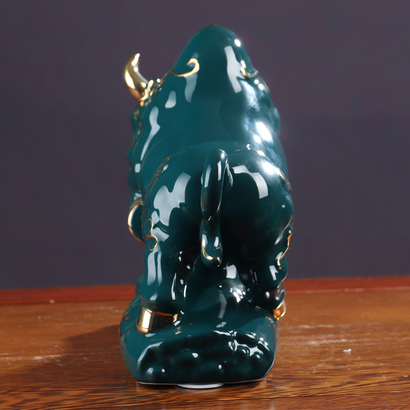 The year of The ox of jingdezhen ceramics furnishing articles sitting room adornment rich ancient frame of new Chinese style wine The opened arts and crafts