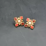 Серьги из жемчуга, клюква, с драгоценным камнем