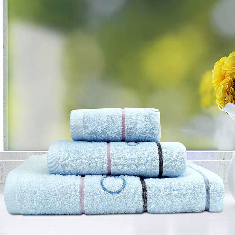 ELLE DECO TIMELESS SONG TOWEL