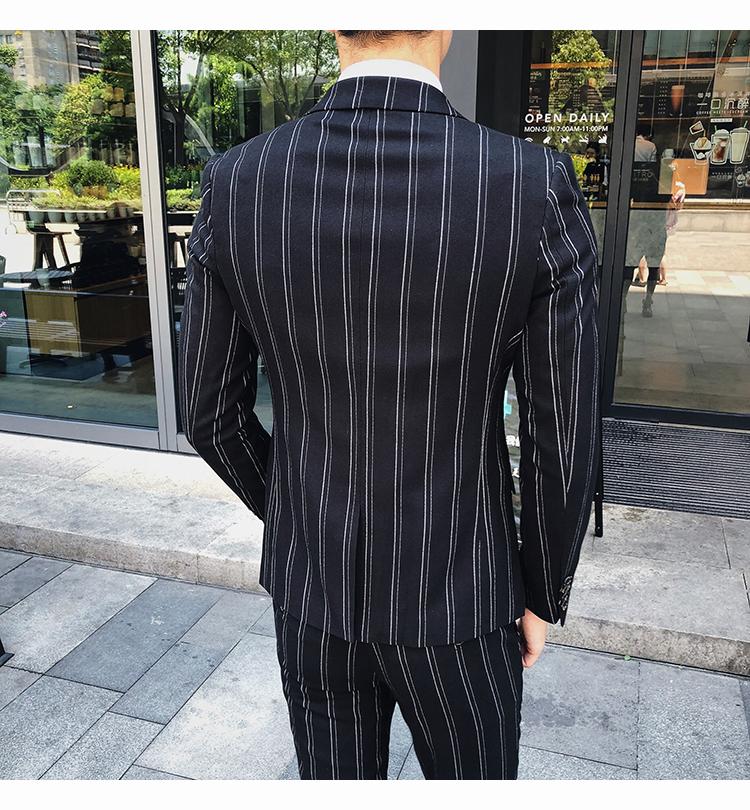 Phù hợp với sọc nam ba mảnh xu hướng tự tu luyện tóc stylist hộp đêm phù hợp với hiệu suất kinh doanh ăn mặc giản dị vest nam hàn quốc
