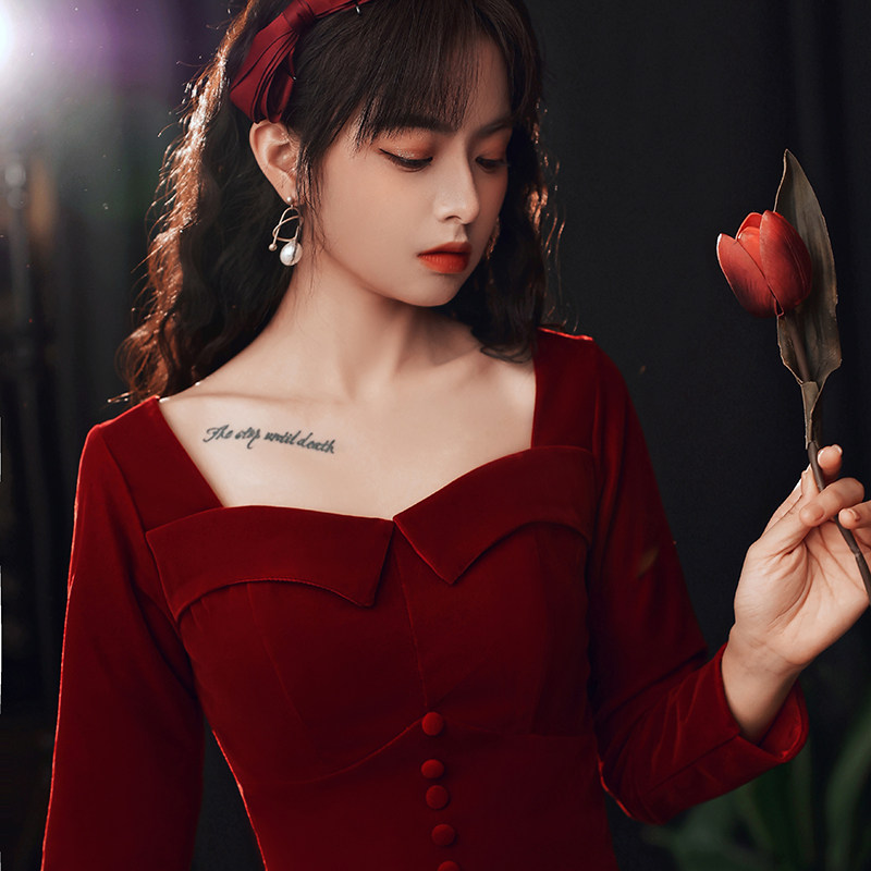 Toast to the bride 2021 new velvet wedding wine red gown normally able to wear long sleeves autumn and winter display slim woman