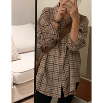 Plaid shirt women's spring 2021 new Korean version of loose retro Hong Kong flavor Joker long sleeve casual coat coat