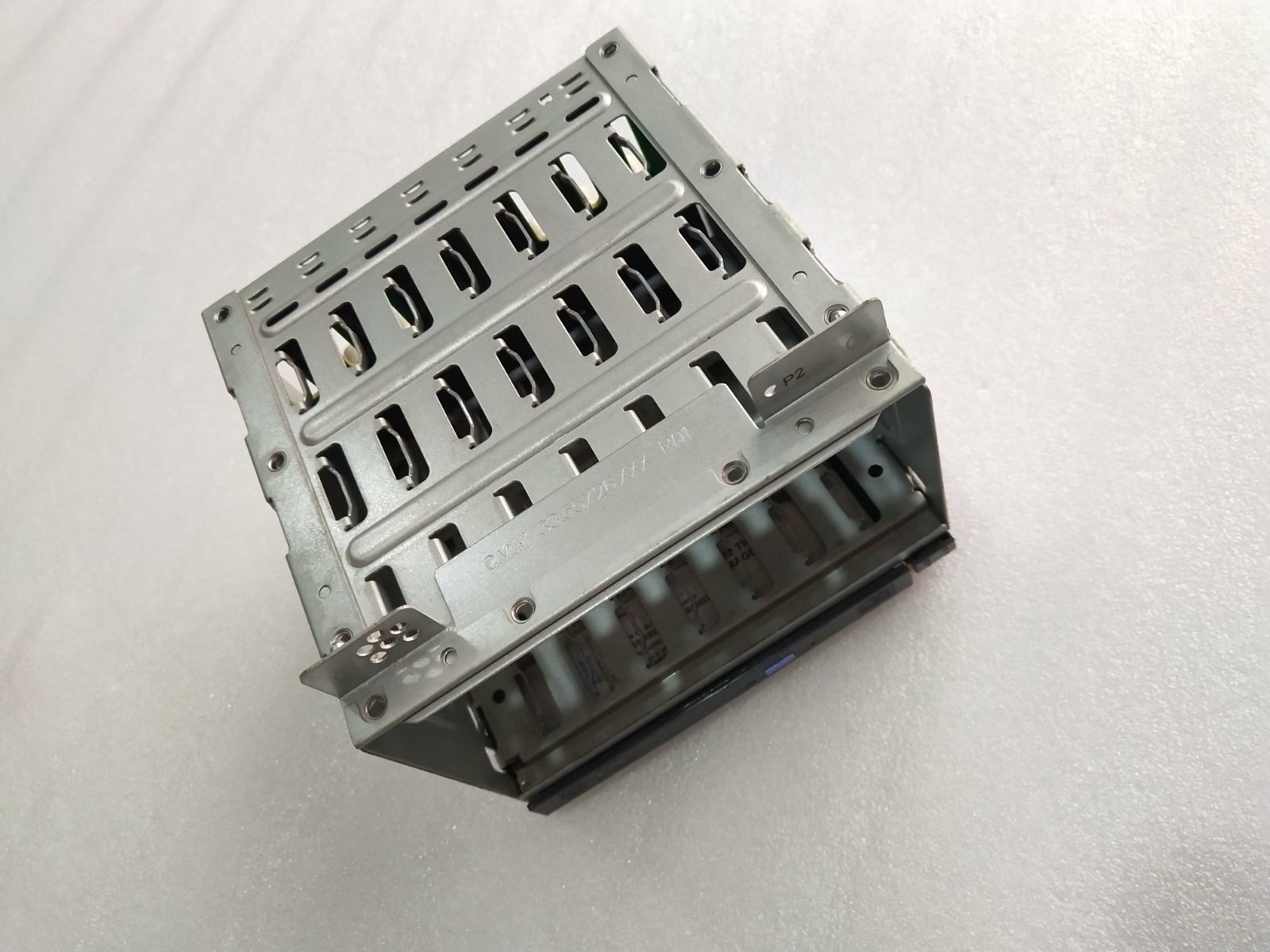 IBM Small-2BD6 2BD6 74Y3308 74Y3308 00E1079 P720 P720 P740 8 Hard disc Back Plate