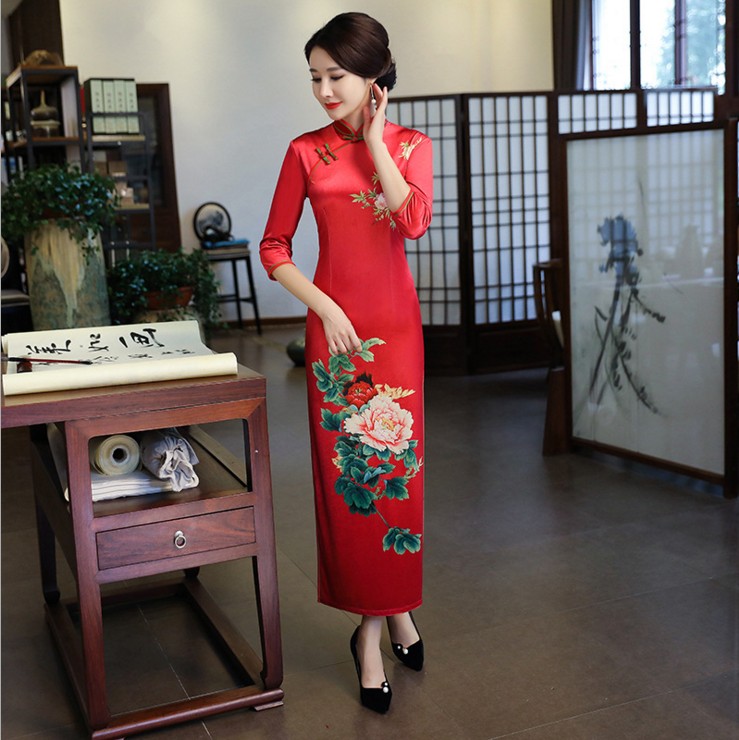 Mùa xuân 2019 mới retro thon gọn giảm béo dài đoạn nhung kích thước lớn trang phục sân khấu mẹ sườn xám mẫu thời trang áo sơ mi nữ tuổi 50