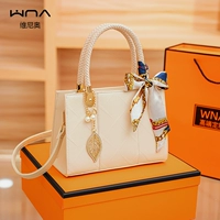 Xingmang Rice White Gift Box Set, шелковый шарф + подарочный пакет