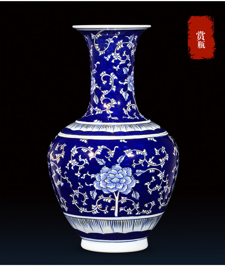 The Master of jingdezhen ceramics hand - made paint Chinese sitting room adornment is placed large blue and white porcelain vases, flower arrangement