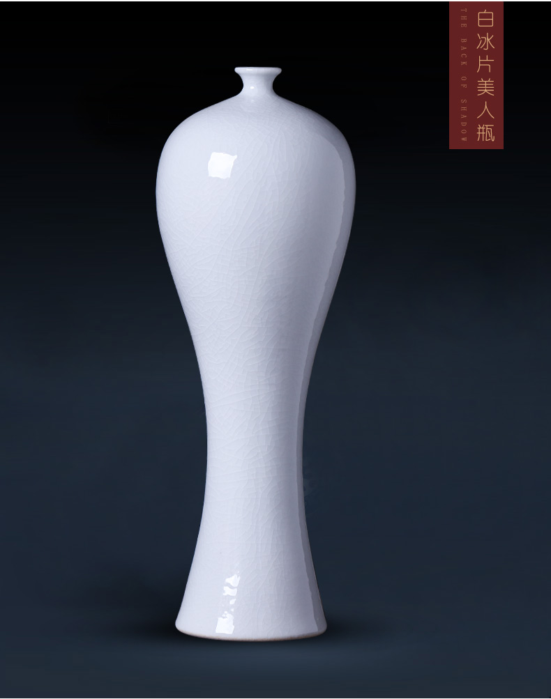 Blue and white porcelain of jingdezhen ceramics bound branch lotus bottle of flower arranging furnishing articles sitting room of Chinese style household decorative arts and crafts