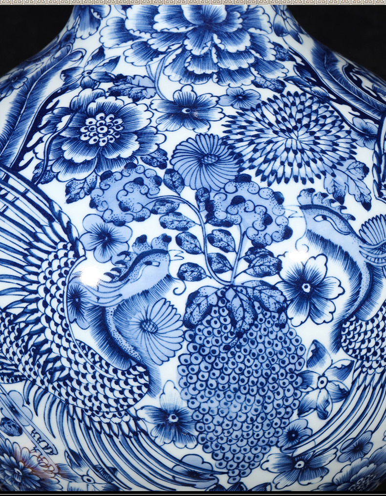 Jingdezhen ceramics imitation qianlong hand - made of blue and white porcelain vases, flower arranging new Chinese style living room home furnishing articles