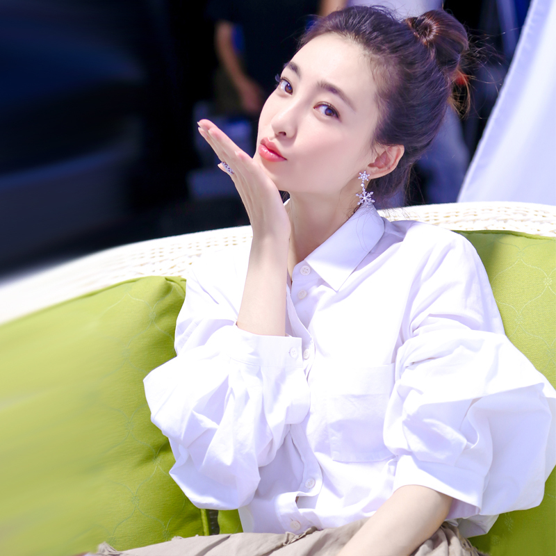 Wang Likun Celebrity-Style Shirt with Lantern Sleeves, Fashionable Pure Cotton Loose Casual Shirt for Women, Unique Design Niche Top