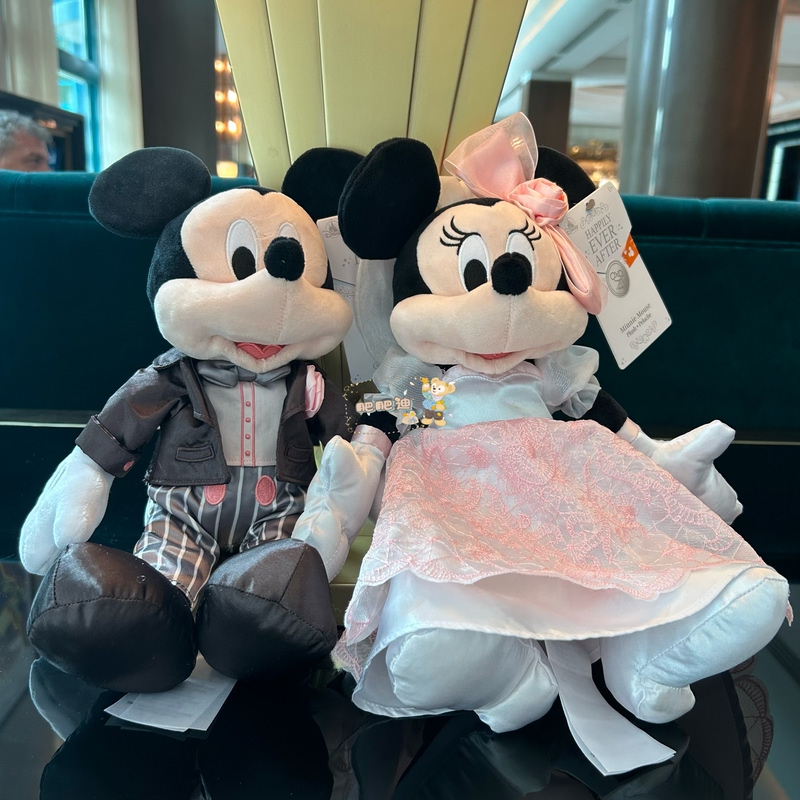 (in Stock) Hong Kong Disneyland Wedding Anniversary Mickey and Minnie Dolls Newlywed Bed Decoration Valentine's Day Plush Toys (in Stock) Hong Kong Disneyland Wedding Anniversary Mickey and Minnie Dolls Newlywed Bed Decoration Valentine's Day Plush Toys