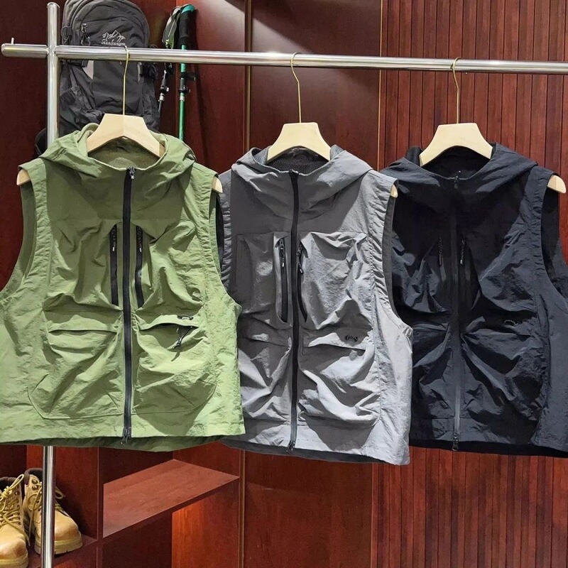 Japanese-Style Outdoor Multi-Pocket Utility Hooded Vest for Men, Trendy Brand, Summer Thin Casual Sleeveless Jacket