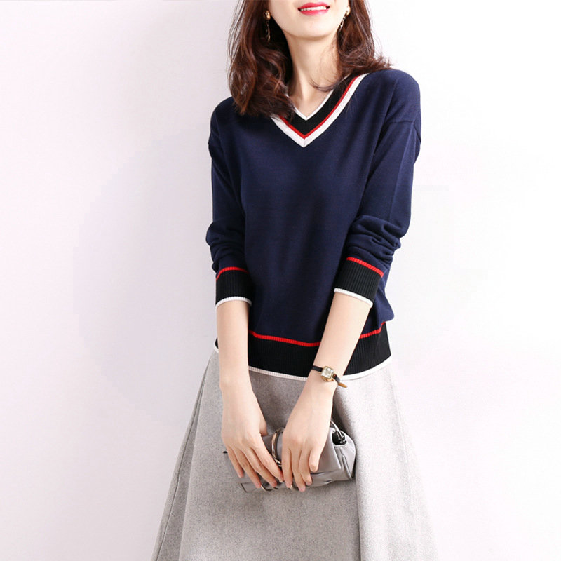 Knit Undershirt Woman 2022 Early spring New Lazy Wind V Collar Sweater Woman Loose to wear a jacket jacket jacket