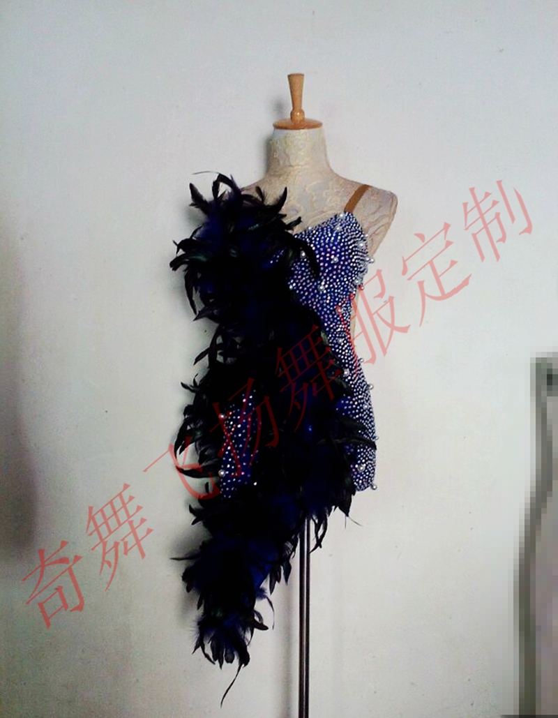 The new cha-cha performance costume feather pearl plus diamond professional latin dance costume customization
