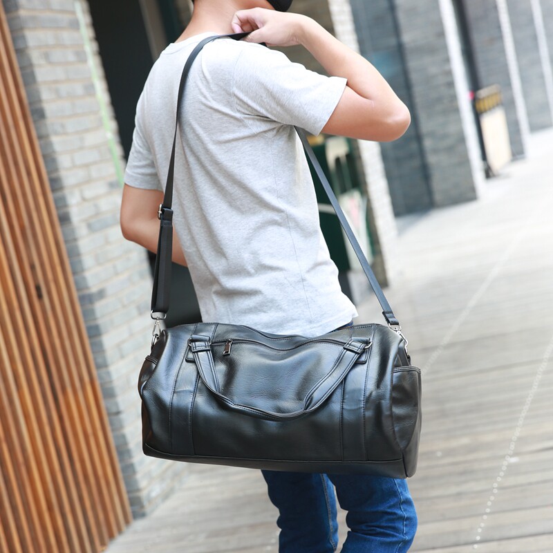 European and American new men's sports and leisure portable travel bag round bucket fitness bag Korean version of travel shoulder luggage bag