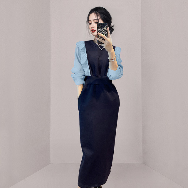 High-end exquisite dress women's self-cultivation and contrast color long-sleeved winter style 2022 design sense niche long skirt temperament celebrity style