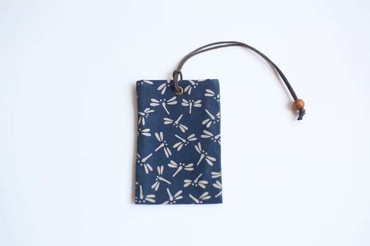 1 mảnh Handmade văn học retro vải giao thông sinh viên tàu điện ngầm thẻ xe buýt đặt gói thẻ ngân hàng truy cập dây đeo thẻ adidas
