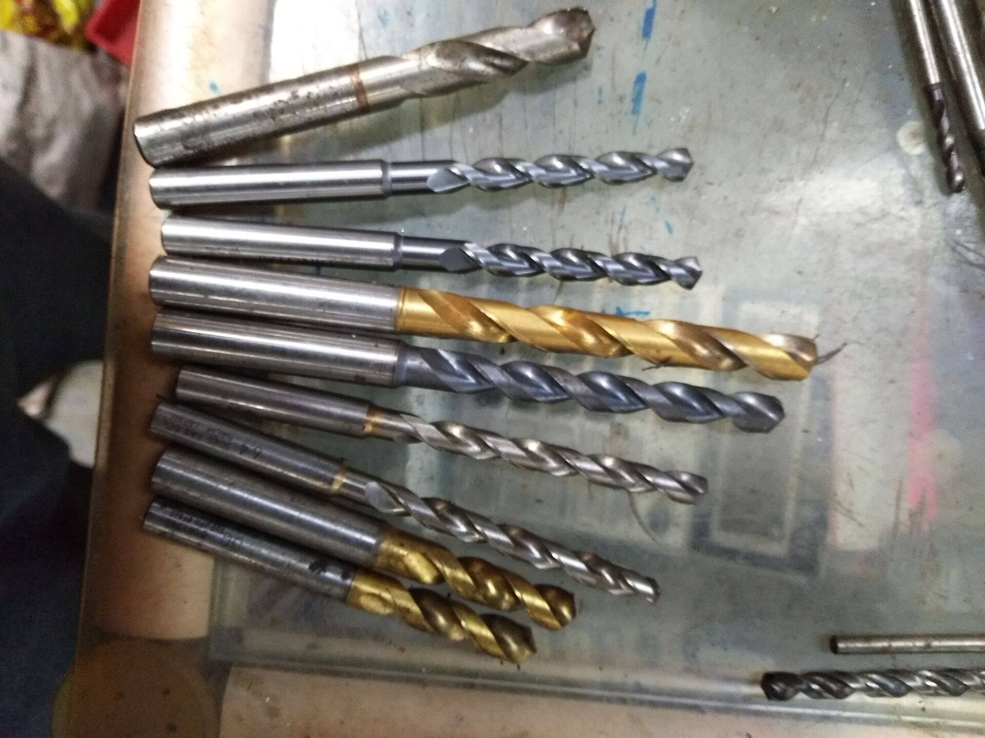 Imported second-hand Japanese drill bit OSG NACHI and other brands coated high-speed drill stainless steel twist drill special price