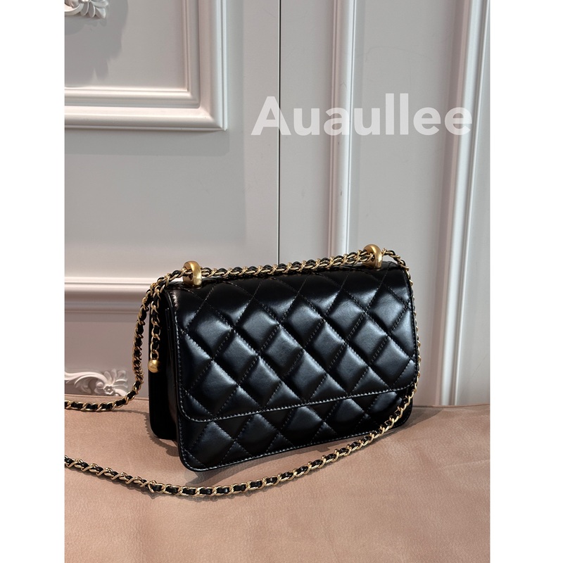 Auaullee Is Full of Charm! 25S Black Gold Double-Beaded Flip-Top Bag, Calfskin Quilted Chain Women's Bag Auaullee Is Full of Charm! 25S Black Gold Double-Beaded Flip-Top Bag, Calfskin Quilted Chain Women's Bag