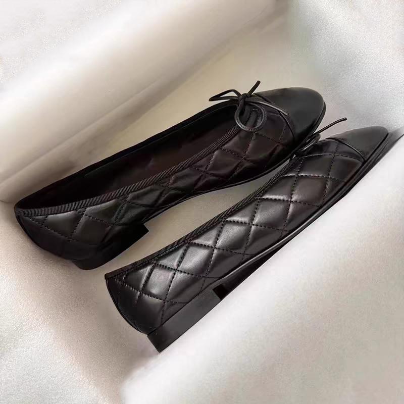 Sheepskin Chanel-Style Flat Shoes with Diamond Pattern, Shallow Mouth, New French-Style Black Ballet Flats, Autumn Elegant Women's Single Shoes