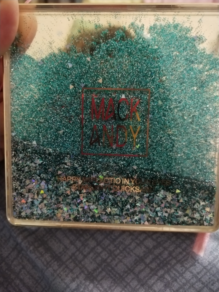 12色流沙眼影盘颜值爆表什么牌子好，最值得买的排行榜前10强推荐,第8张