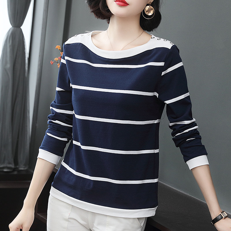 Pure cotton stripes inside clothes women's foreign school spring and summer clothes 2021 new middle-aged mother outside wearing autumn clothes long-sleeved T-shirt