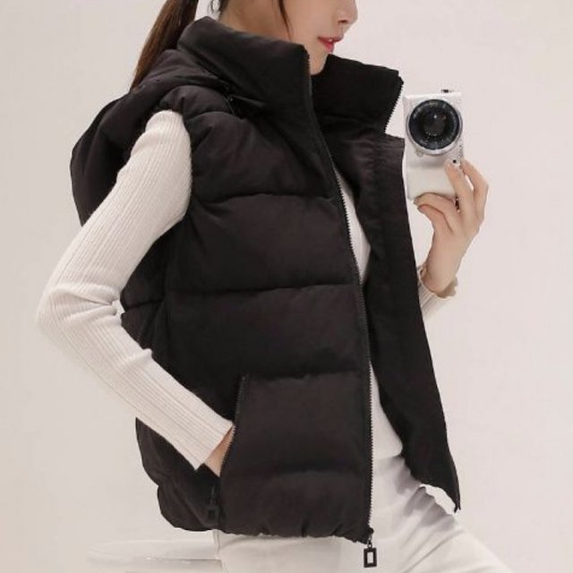 2023 autumn and winter new down cotton vest women's short student hooded vest warm Korean version slim vest jacket