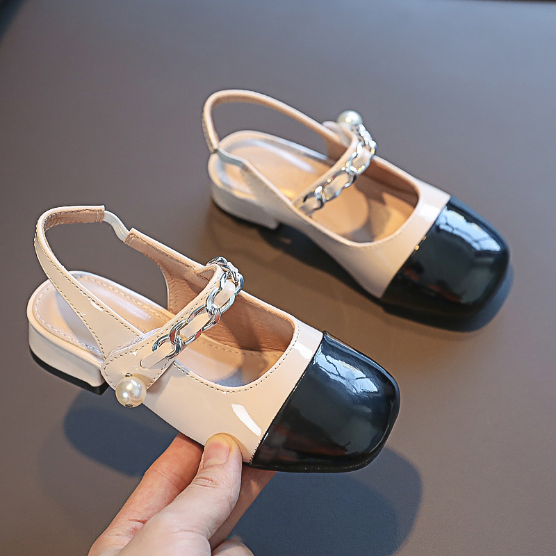 Girls' Sandals and High Heels 2026 Spring and Summer New Style Little Chanel-Style Princess Shoes for Girls, Closed-Toe Shoes to Match Dresses for Performances