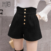 Winter high-waisted woolen shorts ladies 2021 new small man autumn and winter models Joker outside wear explosive womens pants