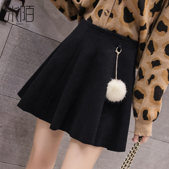 Весенняя плиссированная юбка А-силуэта для миниатюрных женщин, летняя короткая юбка, новая модель для женщин весна-осень 2025, высококачественная короткая юбка.