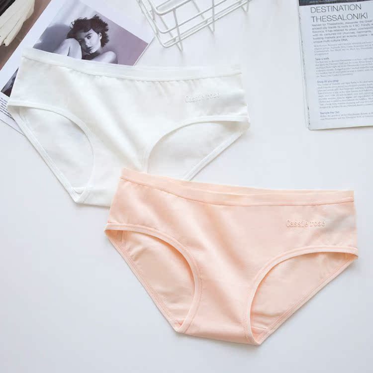 Letter LOGO cotton đồ lót nữ cảm giác eo giữa nữ quần lót đầu quần cotton cô gái đồ lót quần lót su