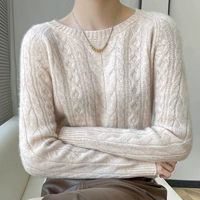 Светло-бежевый