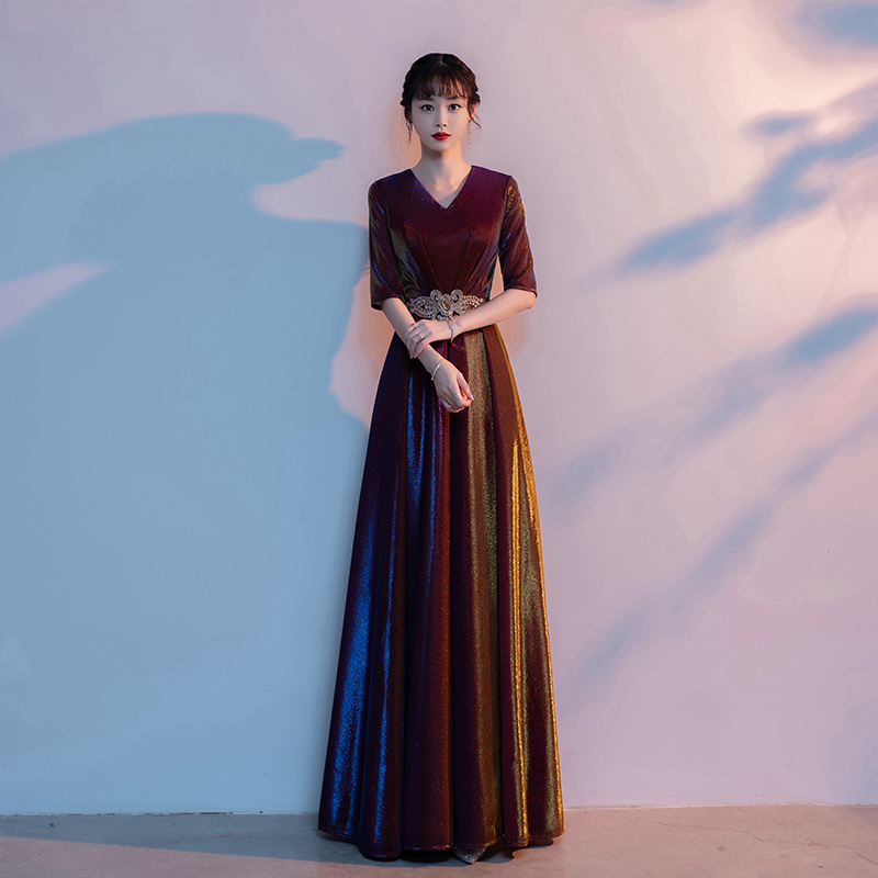 Choral Dress Women's Long Dress 2023 New Style Poetry Recitation Conductor's Uniform Middle-Aged and Elderly Choir Performance Dress Red Song