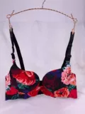 Нет не следуйте за одной кусочкой летней леди Sexy Deep U собрался и отрегулирует воспоминания о нижнем белье, мягкий лук тонкий и толстый