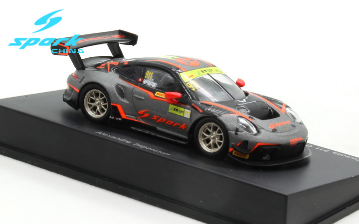 Spark 1:64 Porsche 911 GT3 R Absolute Racing FIA World Cup Macau