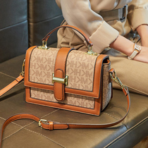 Advanced Senses Light Lavish Commute Fashion 100 Hitch Small Square Bag Clear Cabin Discount Pet Backpack Envelopes Bag 2021 Autumn Winter