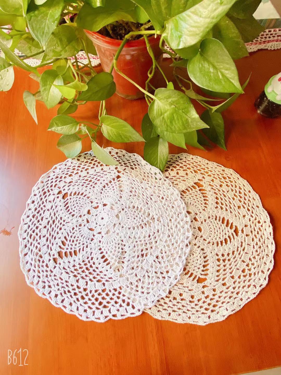 Hand Woven Table Mat Cups Padded All-cotton Hollowed-out Lace Bowl Cushion Dining Cushion Heat Insulation Cushion Tea Cushion European Style Disc Mat Boutique