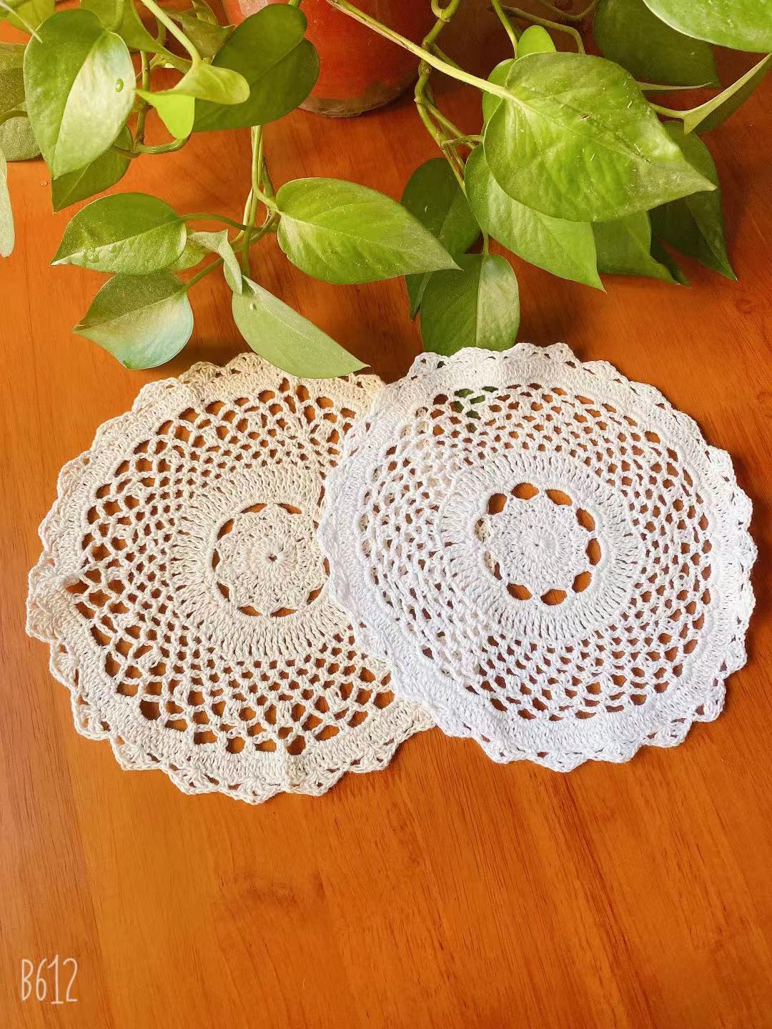 Hand-woven table mat coaster cotton cutout lace bowl mat placemat insulation mat tea mat European plate cushion boutique