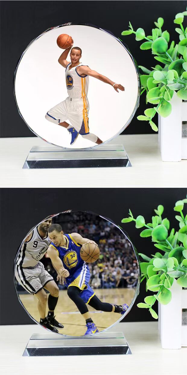Người hâm mộ Nba cung cấp quà lưu niệm bóng rổ tùy chỉnh món quà sinh nhật Curry để gửi cho các bạn nam đồ trang trí pha lê 	quả bóng rổ cho bé	