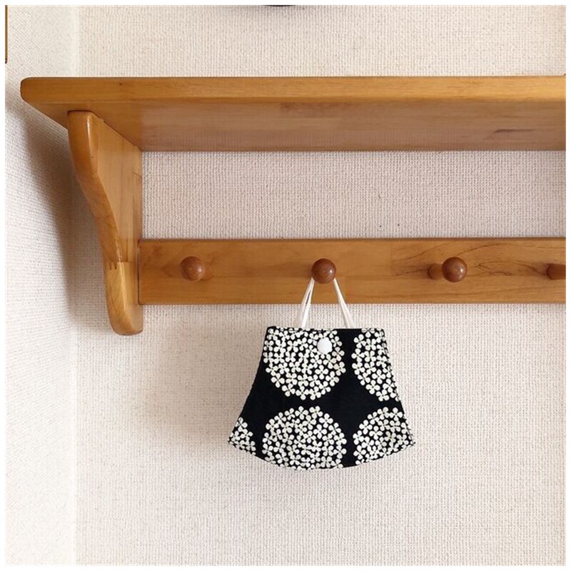 Japanese-style mask storage Handmade fabric production Carry cute storage clip bag Mouth and nose mask protection clip