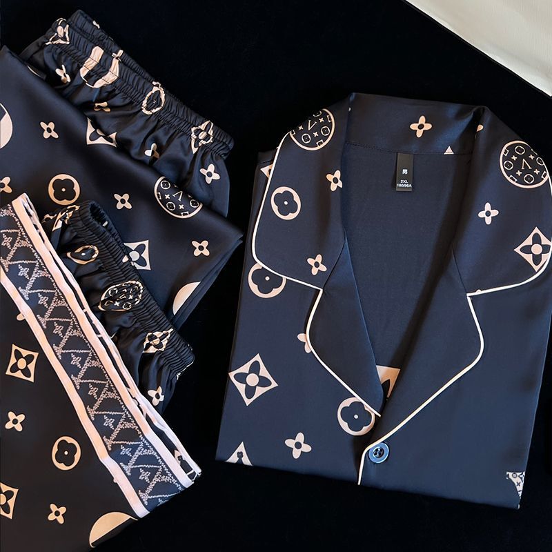 European Goods An&Lv/Anlvy Ice Silk Couple's Pajamas 2025 New Trendy Brand Letter Print Shirt Collar Loose Straight Fit European Goods An&Lv/Anlvy Ice Silk Couple's Pajamas 2025 New Trendy Brand Letter Print Shirt Collar Loose Straight Fit