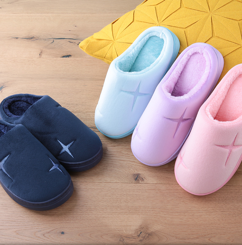 Dép cotton gia đình nữ mùa đông trong nhà chống trượt mềm mại nhà đôi vợ chồng đế dày tháng giày lông dép nam mùa đông dép đi trong nhà chống trơn trượt