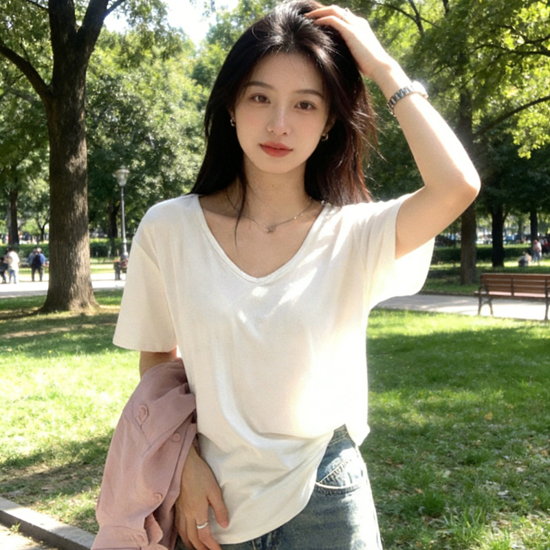 Versatile White Short-Sleeve T-Shirt for Women, Summer 2025 New V-Neck White Top, Regular Shoulder Base Shirt for Layering, Summer Style for Women Versatile White Short-Sleeve T-Shirt for Women, Summer 2025 New V-Neck White Top, Regular Shoulder Base Shirt for Layering, Summer Style for Women