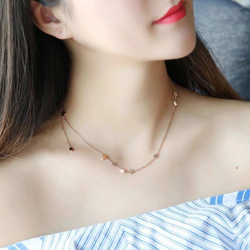 Rose gold Hundred Lap Pentagram Fluo titanium steel necklace women don't fall short Stars stars Stars Pendant Mesh Red Collarbone Chain Tide