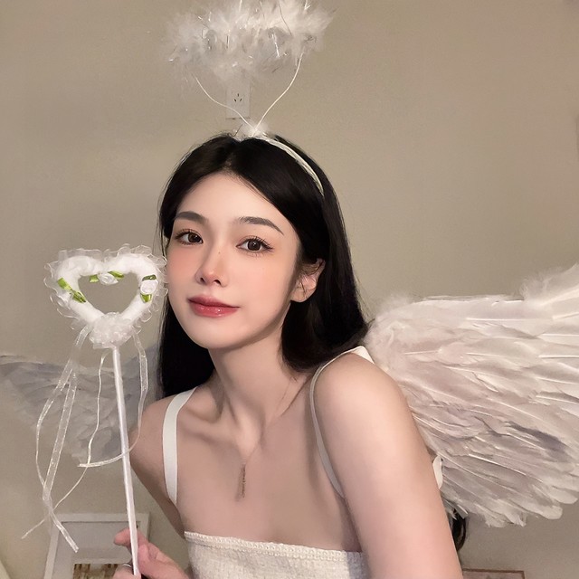 Angel elf wings cos feather ສີ​ຂາວ Halloween ວັນ​ຄຣິດ​ສະ​ມາດ​ຕົກ​ແຕ່ງ​ຂອງ​ແມ່​ຍິງ outfit outfit props​