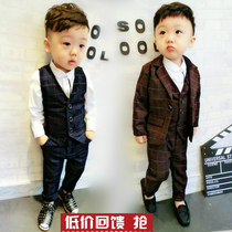 Childrens clothing Autumn and winter Childrens baby boy British Plaid suit suit suit 3-piece suit Dress vest suit